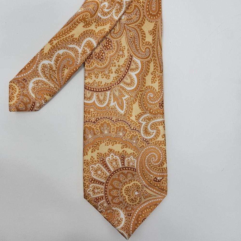Tasso Ella Mens 100% silk orange paisley necktie Hand Made In China